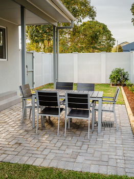 Wallsend Executive Apartments - Accommodation QLD 37