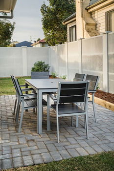 Wallsend Executive Apartments - Accommodation QLD 38