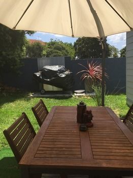 Sydney Executive Garden Villa - Accommodation QLD 2