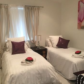 Sydney Executive Garden Villa - Accommodation QLD 23