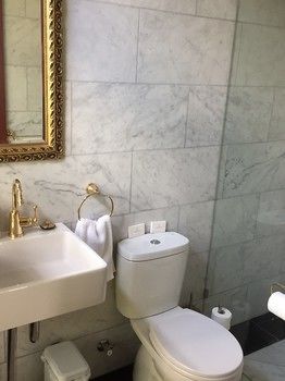The Regents Park - Accommodation QLD 40