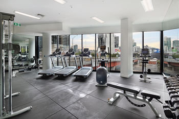 Experience Bella Hotel Apartments - Accommodation QLD 9