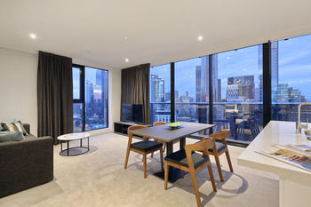 Experience Bella Hotel Apartments - Accommodation QLD 19