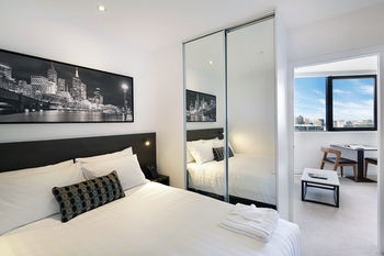 Experience Bella Hotel Apartments - Accommodation QLD 27