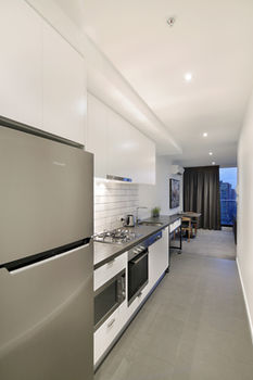 Experience Bella Hotel Apartments - Accommodation QLD 32