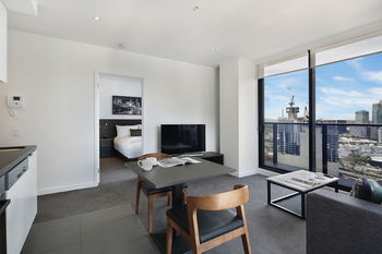 Experience Bella Hotel Apartments - Accommodation QLD 38