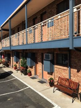 Bridgeview Motel - Accommodation QLD 6