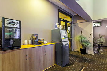 Commonwealth Hotel Newcastle - Accommodation QLD 8