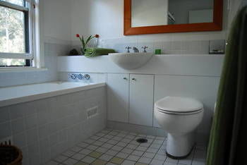 Villa Christian At Cypress Lakes Resort - Accommodation QLD 0