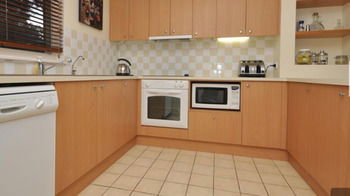 Villa Christian At Cypress Lakes Resort - Accommodation QLD 61