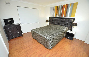 Balmain 1 Mont Furnished Apartment - Accommodation QLD 1
