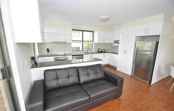 Balmain 3 Mont Furnished Apartment - Accommodation QLD 5