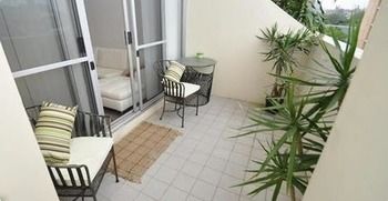 Camperdown 517 MIS Furnished Apartment - Accommodation QLD 0