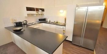 Camperdown 517 MIS Furnished Apartment - Accommodation QLD 4