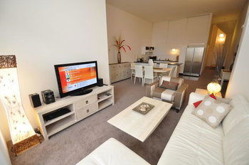 Camperdown 517 MIS Furnished Apartment - Accommodation QLD 5