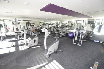Camperdown 608 St Furnished Apartment - Accommodation QLD 2