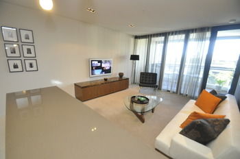 Camperdown 608 St Furnished Apartment - Accommodation QLD 8