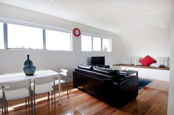 Position Perfect - Accommodation QLD 16