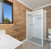 Golden Beach Motor Inn - Accommodation QLD
