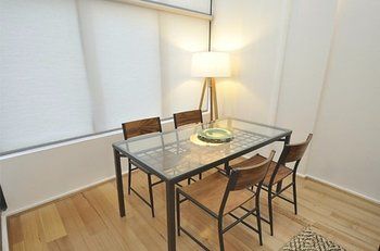 Darlinghurst 411 Pop Furnished Apartment - Accommodation QLD 5