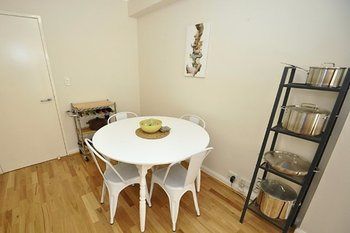 Darlinghurst 607 Pop Furnished Apartment - Accommodation QLD 6