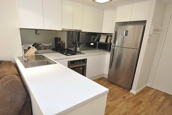 Darlinghurst 607 Pop Furnished Apartment - Accommodation QLD 8