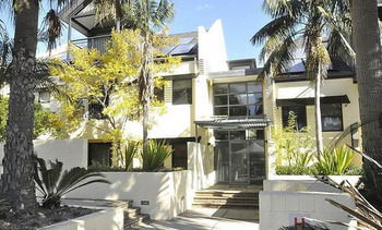 Glebe Furnished Apartments - Accommodation QLD 13