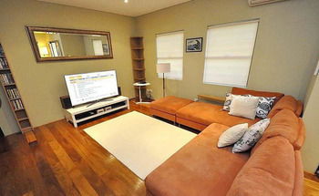 Glebe Furnished Apartments - Accommodation QLD 14