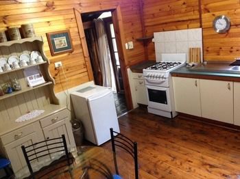 A Settler's Cottage - Accommodation QLD 8