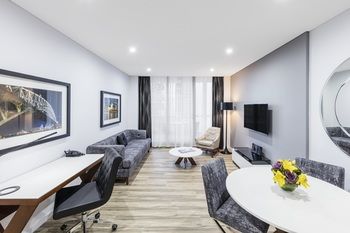 Meriton Serviced Apartments Sydney Airport - Accommodation QLD 13