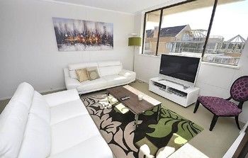 North Sydney 21 Rig Furnished Apartment - Accommodation QLD 6