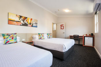 The Granville Hotel - Accommodation QLD 16