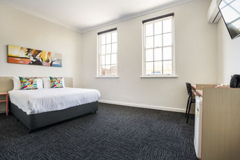 The Granville Hotel - Accommodation QLD 23