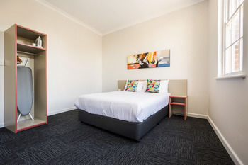 The Granville Hotel - Accommodation QLD 30