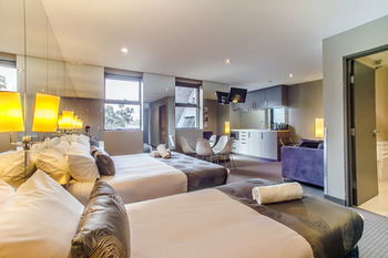 Comfy Kew Apartments - Accommodation QLD 3
