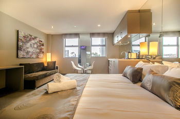 Comfy Kew Apartments - Accommodation QLD 5
