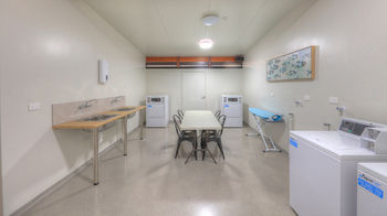 Rivershore Resort - Accommodation QLD 2