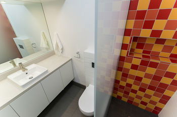 RMIT Village - Accommodation QLD 1