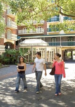 RMIT Village - Accommodation QLD 2