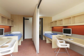 RMIT Village - Accommodation QLD 4