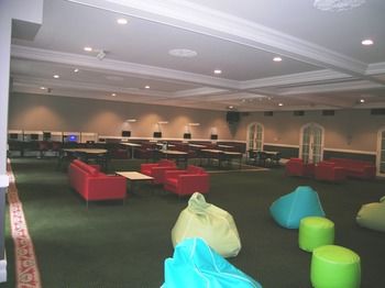 RMIT Village - Accommodation QLD 10