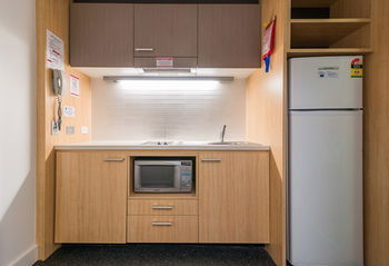RMIT Village - Accommodation QLD 14