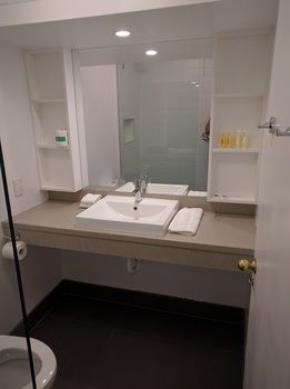 RMIT Village - Accommodation QLD 20