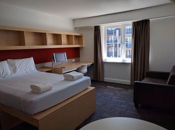 RMIT Village - Accommodation QLD 21