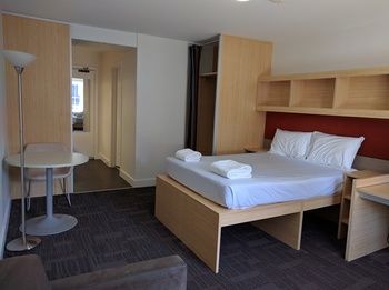 RMIT Village - Accommodation QLD 22