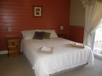 37 Queen Gloucester - Accommodation QLD 10