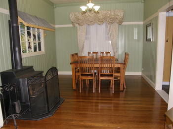 37 Queen Gloucester - Accommodation QLD 13