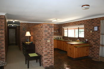 Shady Trees Barrington Holiday House - Accommodation QLD 8