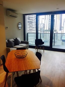 Apartments Melbourne Domain - CBD Lofts - Accommodation QLD 52
