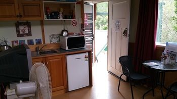 Copeland Cabins - Accommodation QLD 14